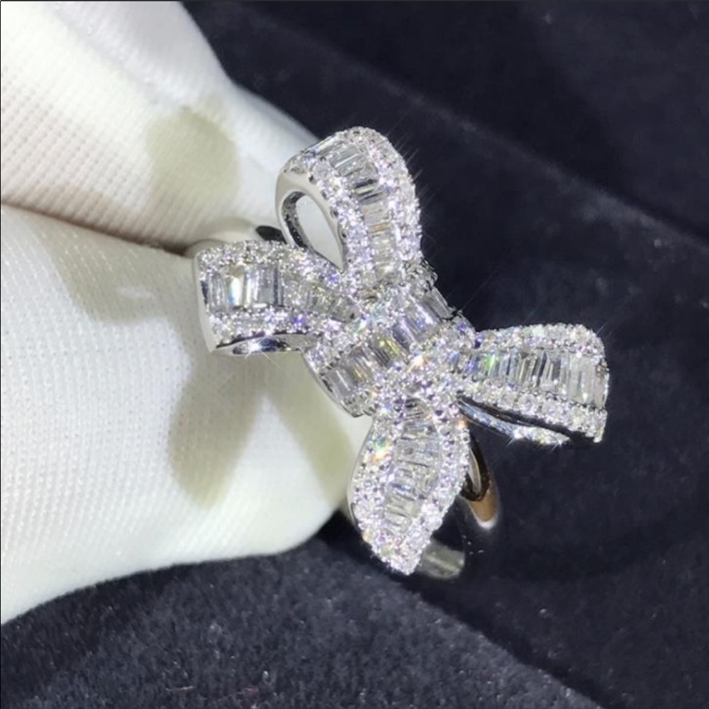 NEW💍925 STERLING SILVER DIAMOND BAGUETTE BOW RING - Picture 4 of 7